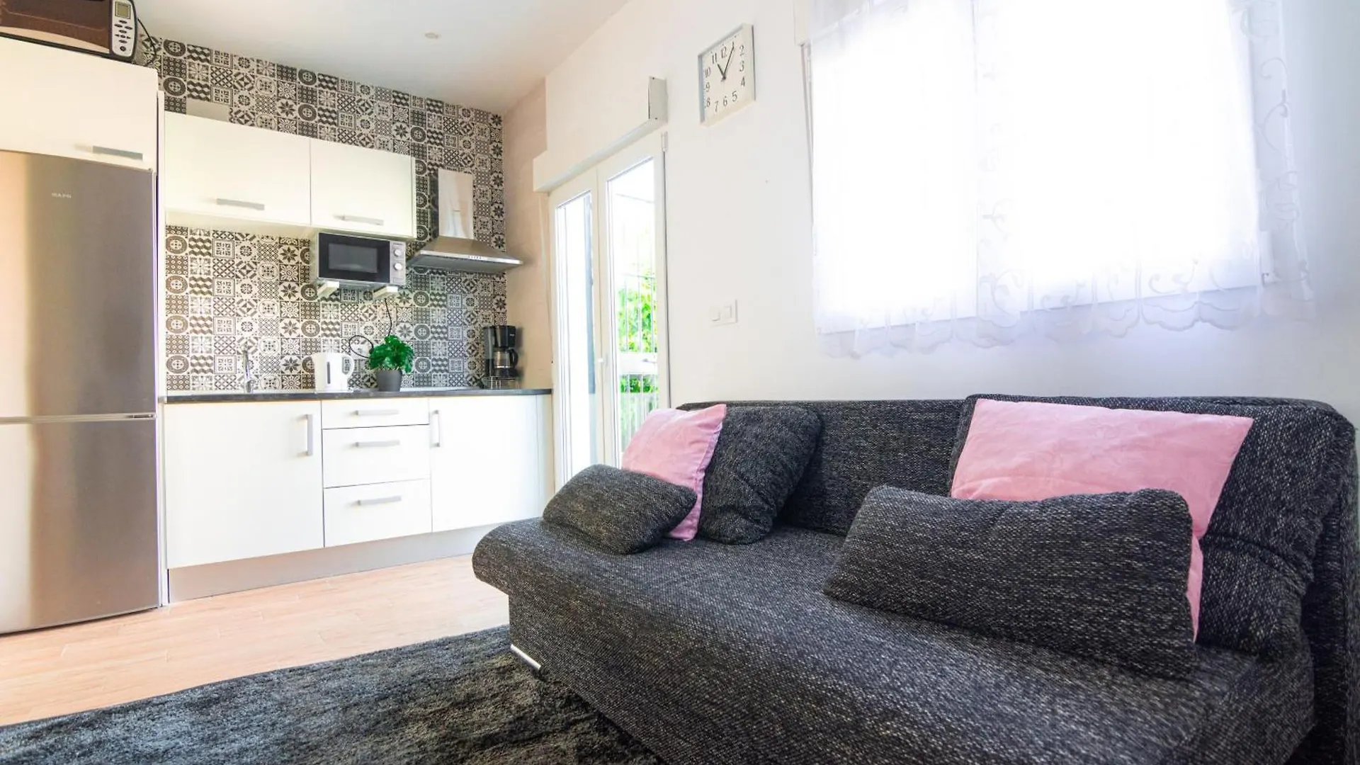 Edomus Ciudad Jardin Apartment Seville 0*,  Spain